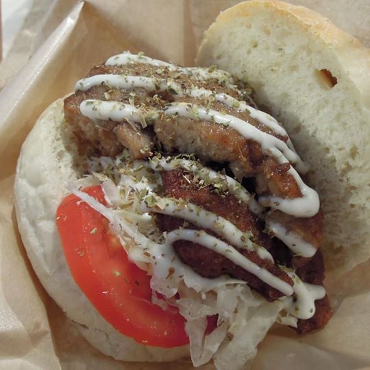 台北市南港昆陽站咖啡店 BOCY Patisserie & Bistro 寶希甜點好食光 招牌祕醬豬排堡